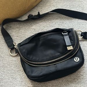 Lululemon Crossbody Belt Bag/Purse